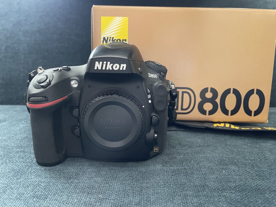 Nikon Nikon D800, 36.3 megapixels,