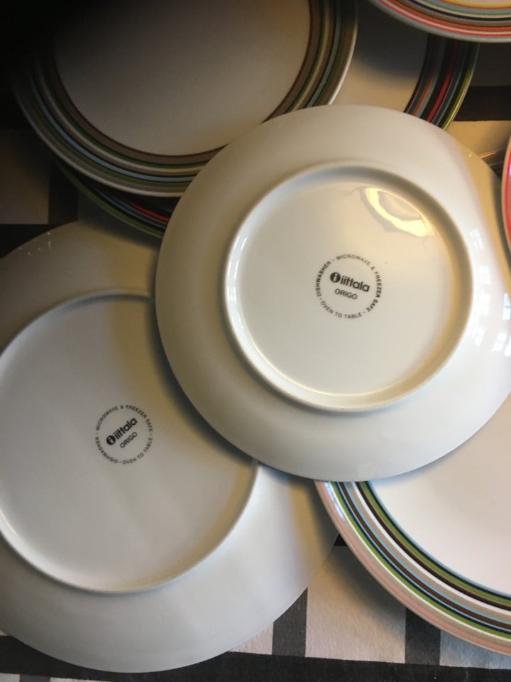 Porcelæn 8 tallerkener Iittala