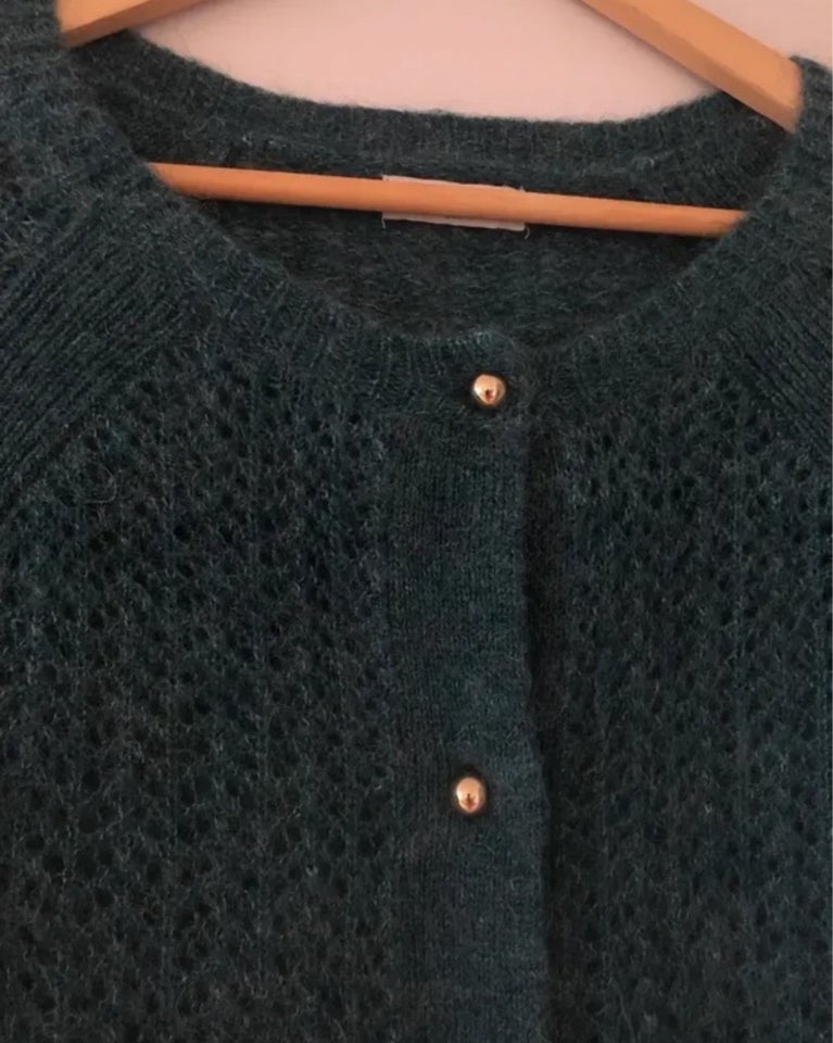 Cardigan, Day Birger et Mikkelsen ,