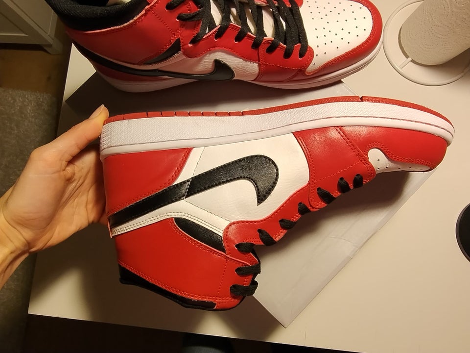 Anden damesko, str. 46, Air Jordan 1