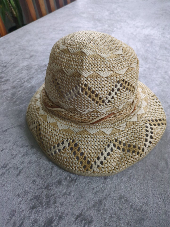 Hat, ?, str. 56?