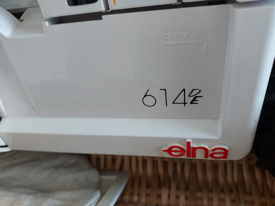 Overlocker, Elna 614 DE