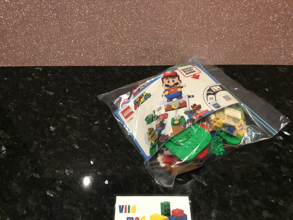 Lego Super Mario