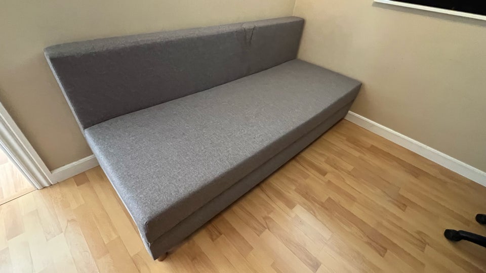 Sovesofa, b: 80 l: 190 h: 40