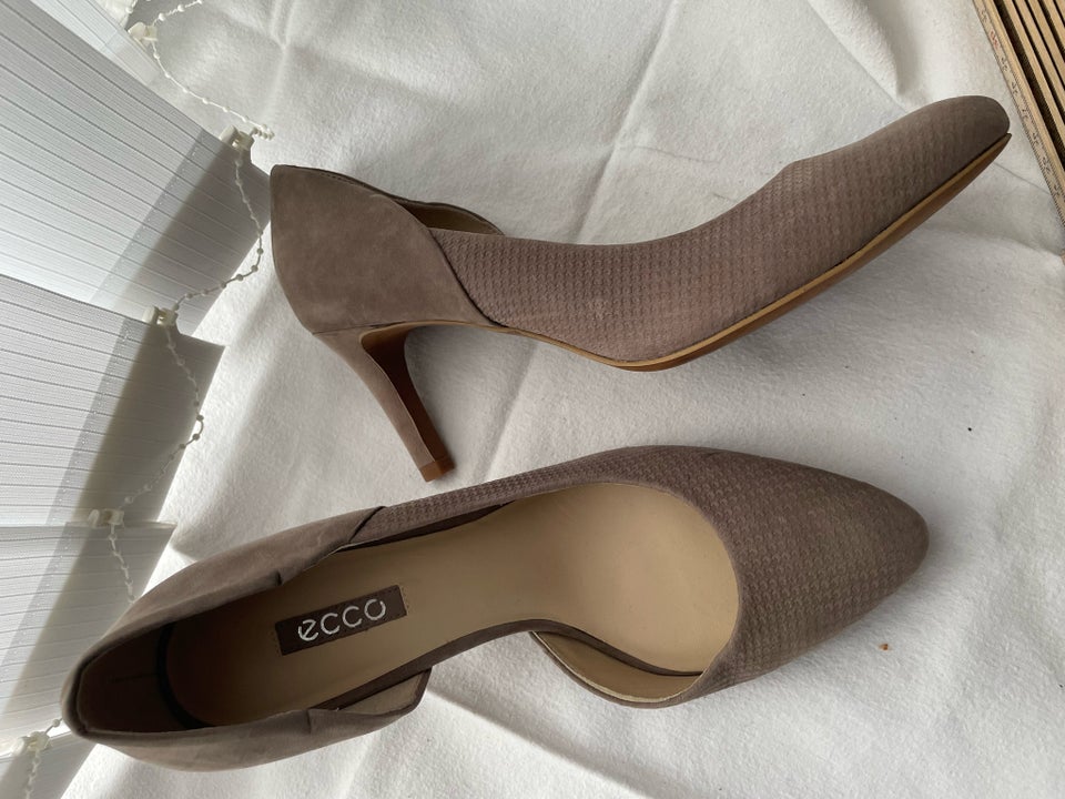 Pumps, str. 38, Ecco