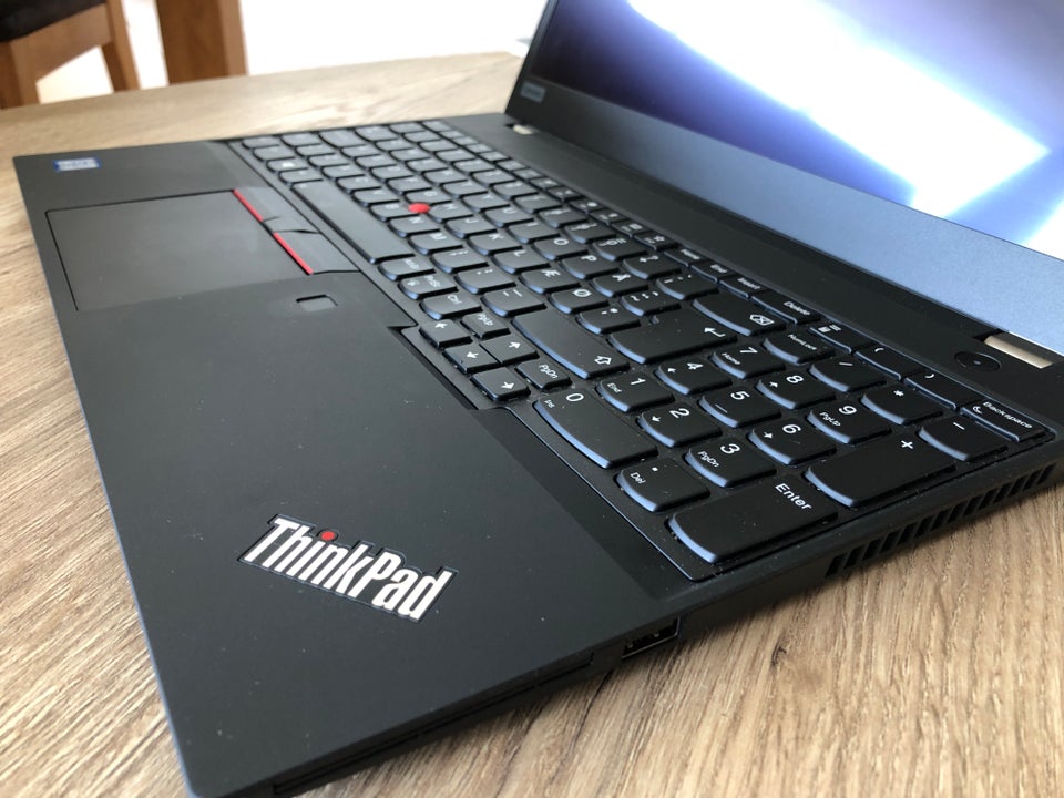 Lenovo ThinkPad T590, 1,9 GHz, 16 GB