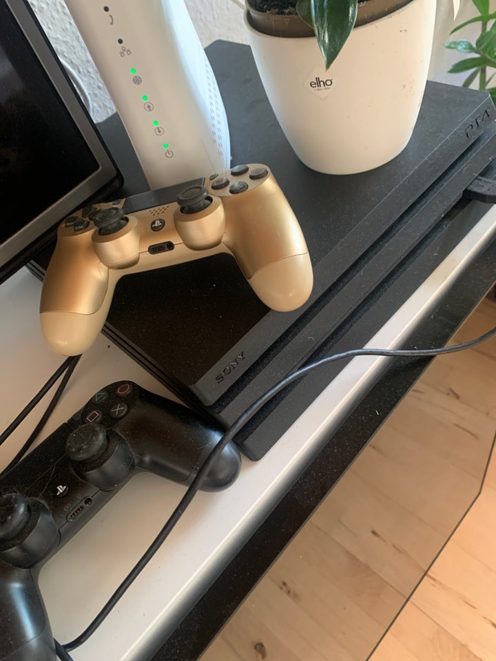 Playstation 4 Pro, Slim , Perfekt