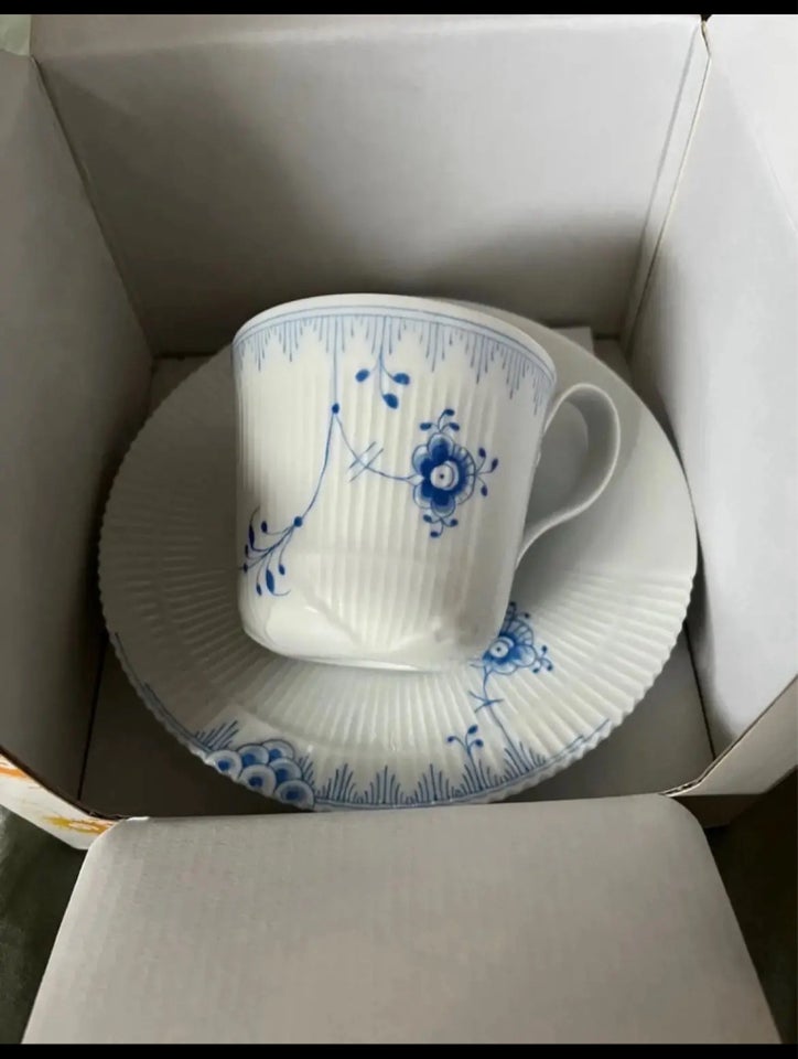 Porcelæn Ny højhankskop udgået 