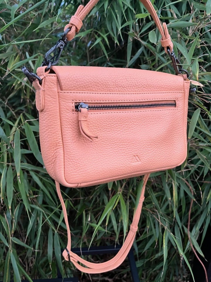 Crossbody, Markberg