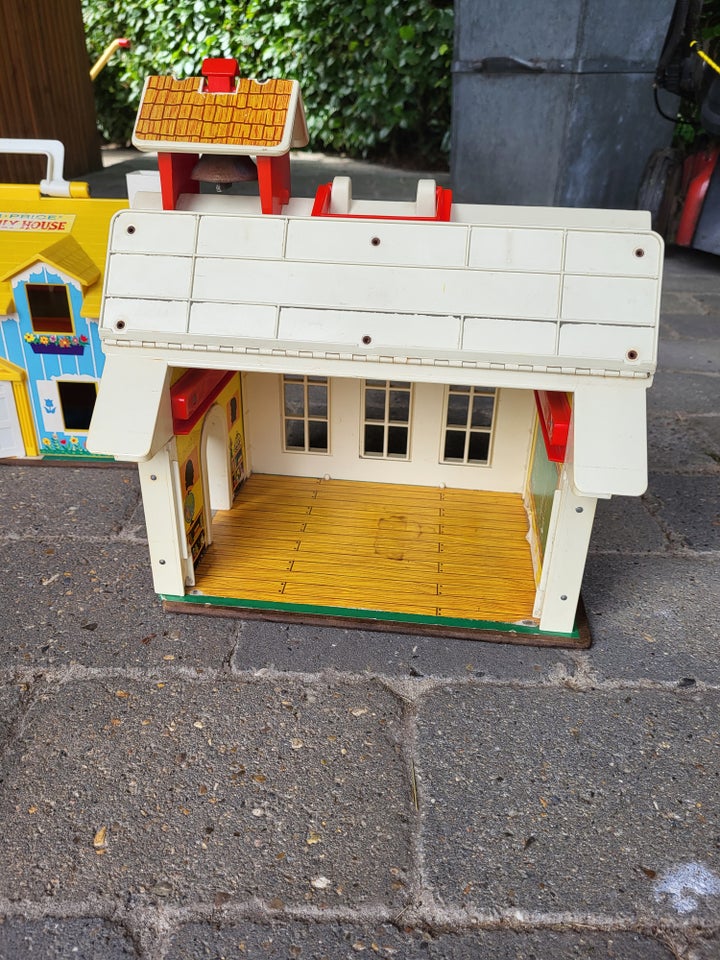 Fisher-Price klassikere, Huse,