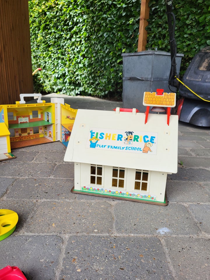 Fisher-Price klassikere, Huse,