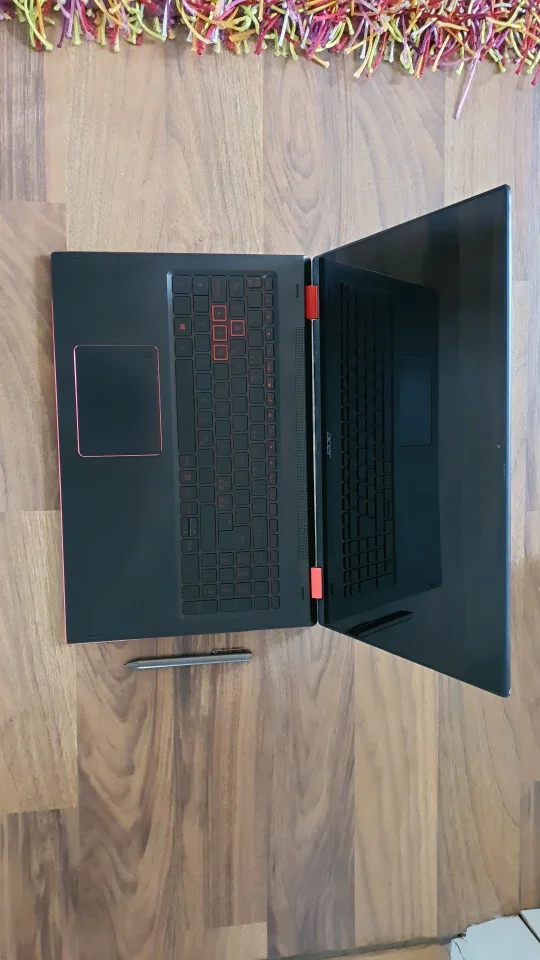 Acer Nitro 5 Spin, 8 GB ram, 256 GB