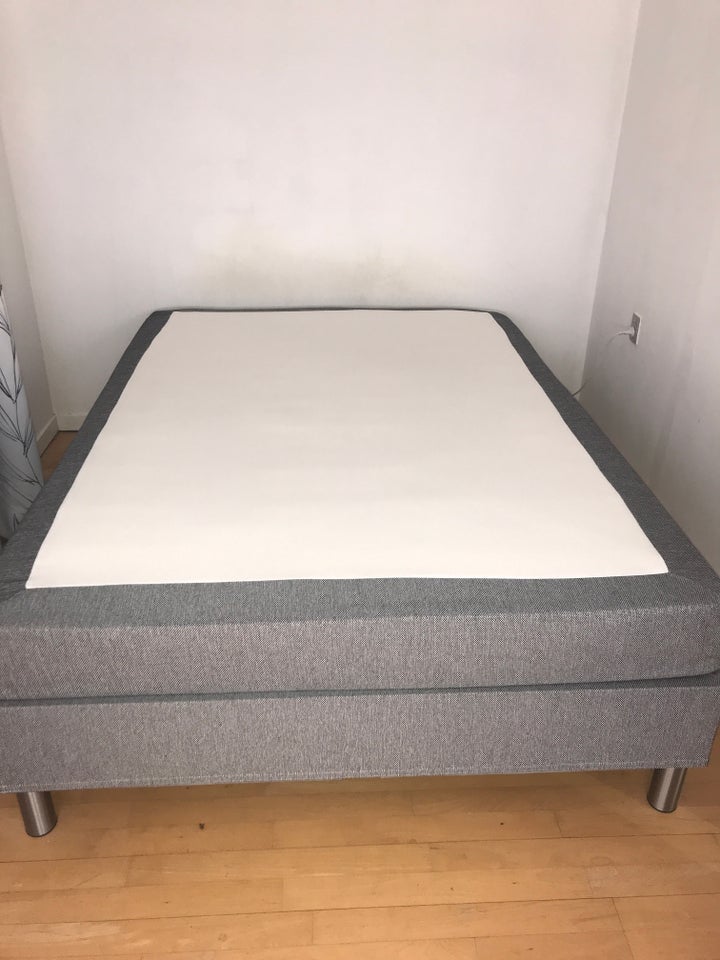 Double Bed, Jysk