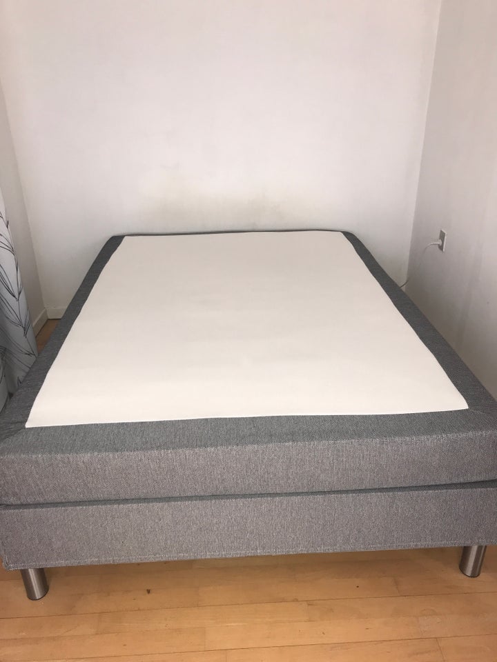 Double Bed, Jysk