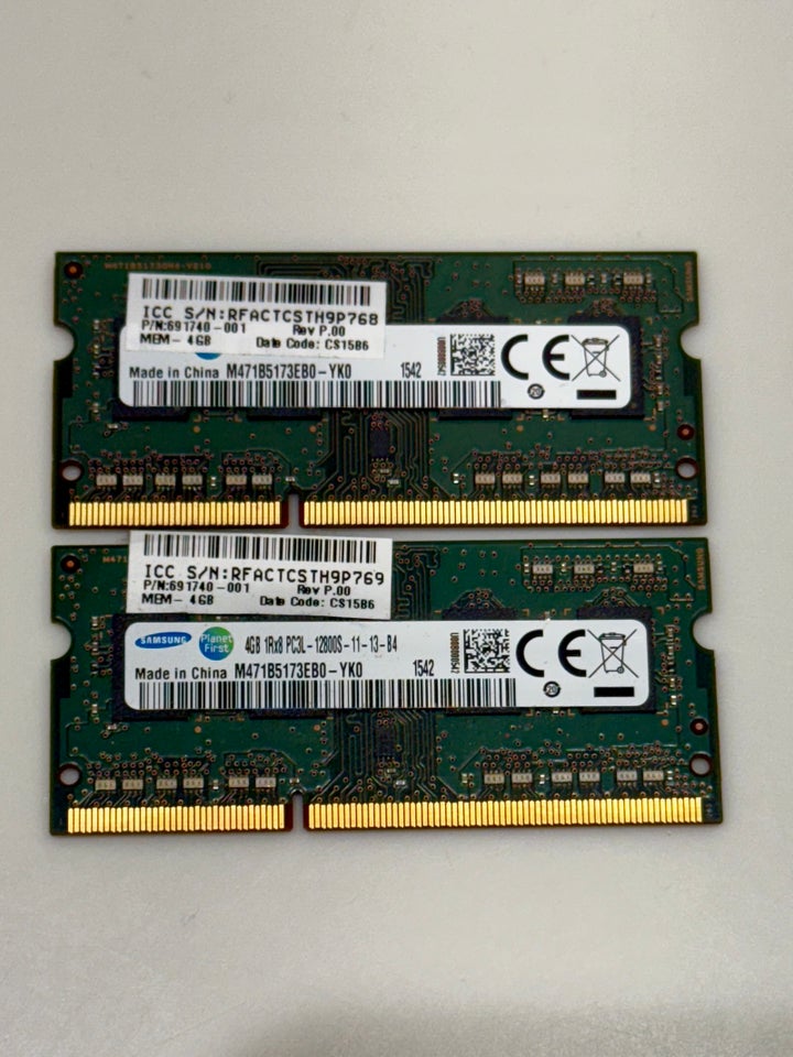 Samsung, 4 GB, DDR3 SDRAM