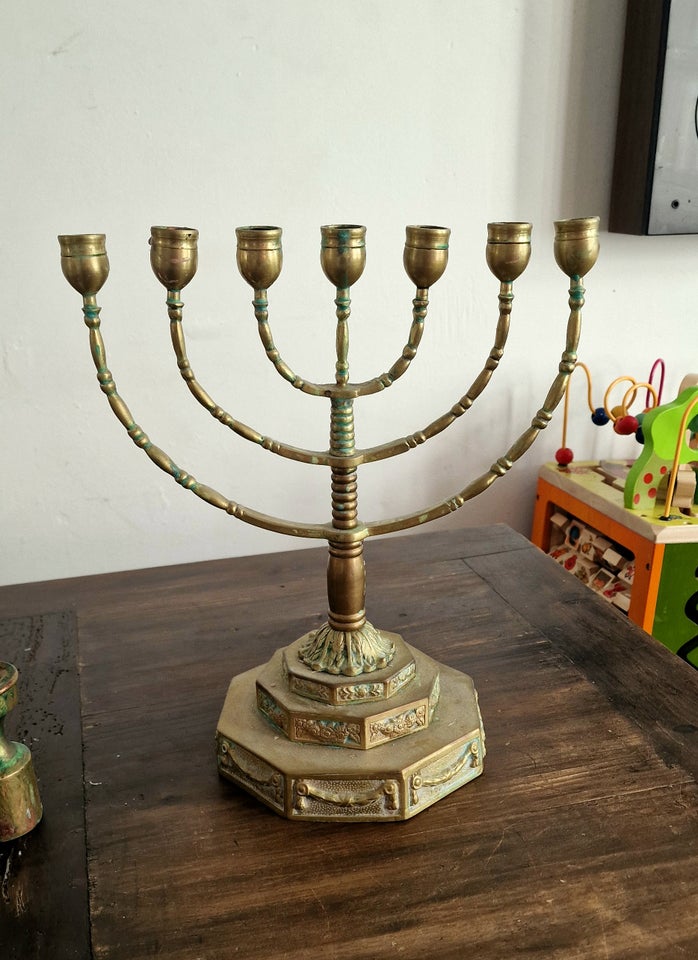 7-armet Menorah jødisk lysestage