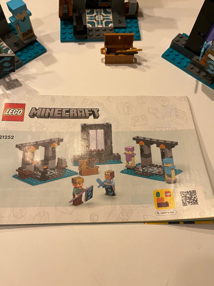 Lego Minecraft, 21252