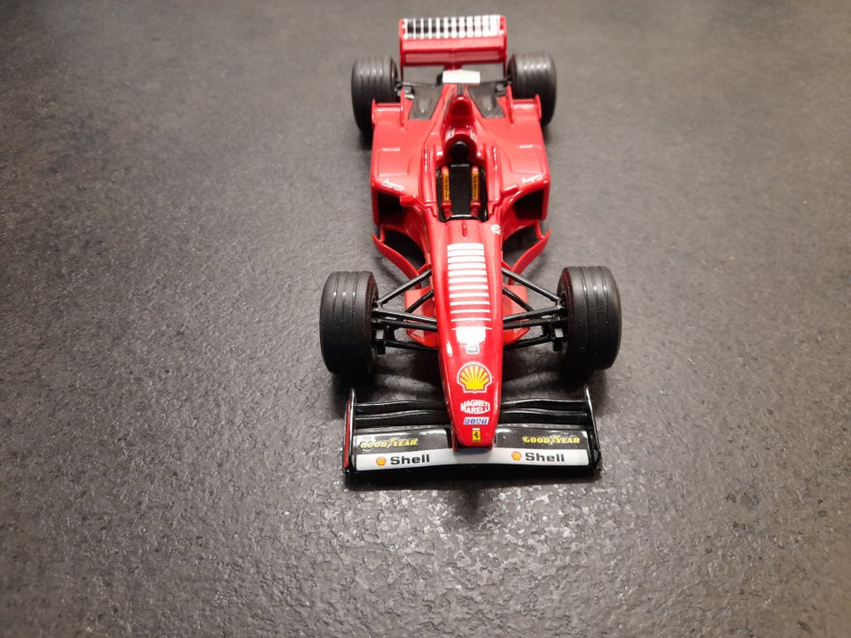 Modelbil, Burago Ferrari Ferrari