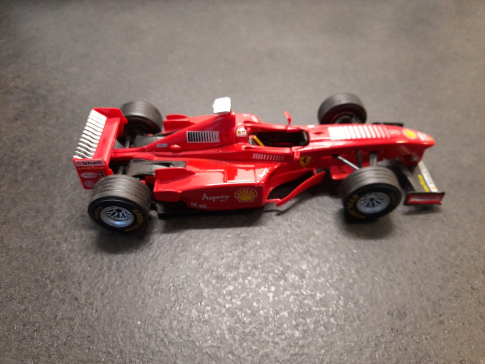 Modelbil, Burago Ferrari Ferrari