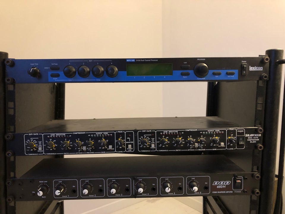 Komplet rack med 3 enheder ,