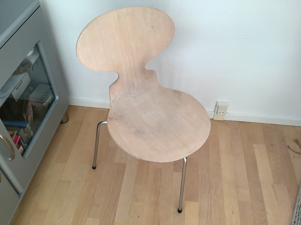 Arne Jacobsen, Myren, Stol