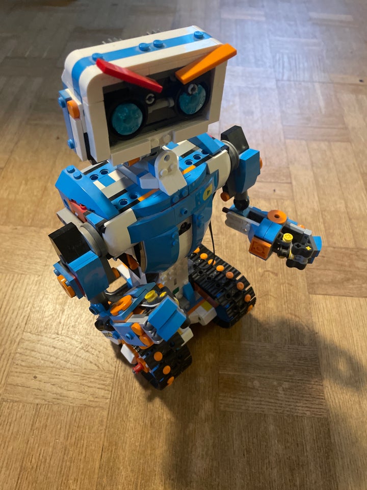 Lego andet, Lego Boost 17101 robot