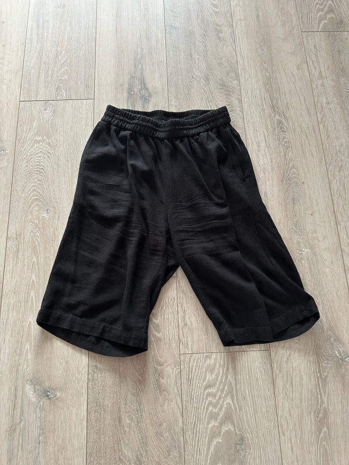 Shorts, Therese , str. 40