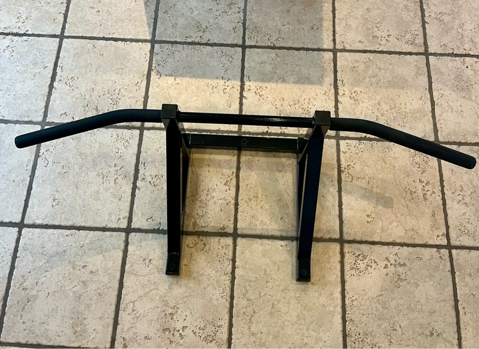 Andet, Pull up bar