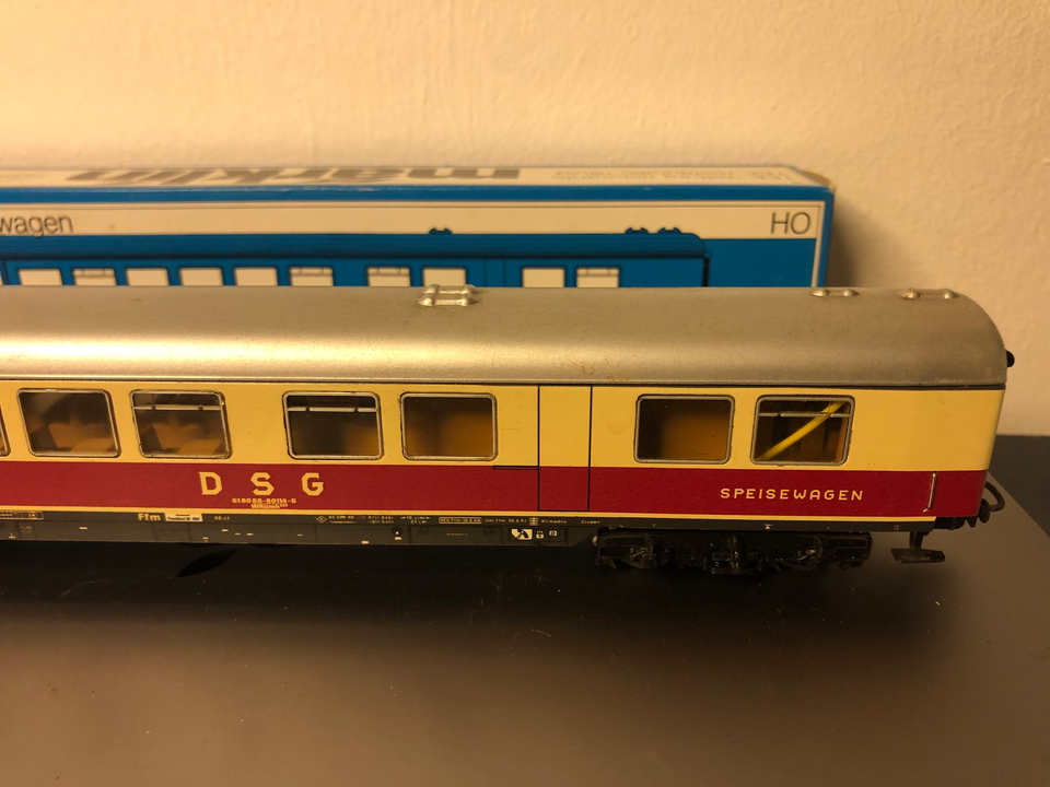 Modeltog, Märklin 4087 med lys og