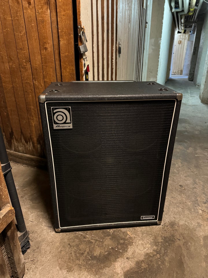 Baskabinet Ampeg SVT410HLF 1000