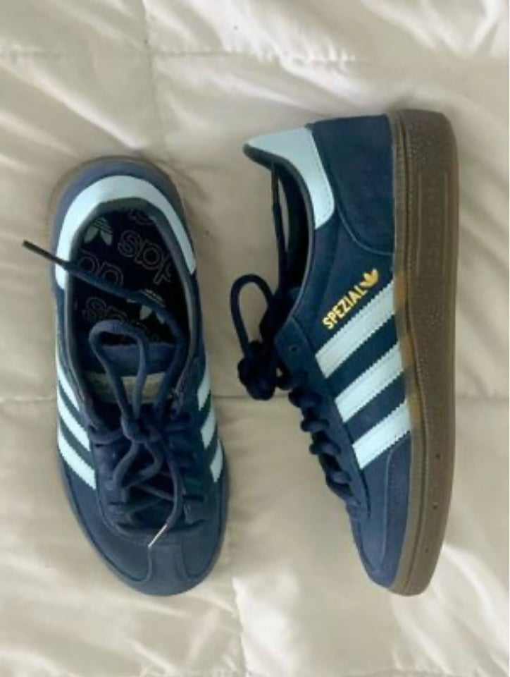 Sneakers str 37 Adidas