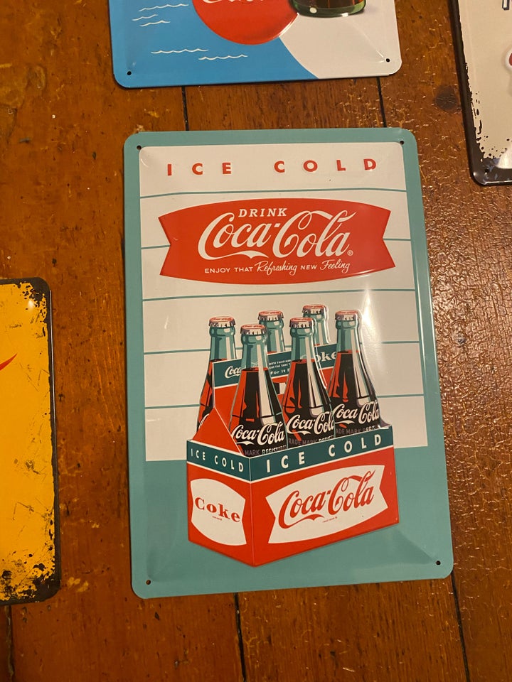 Coca Cola, Diverse coca cola