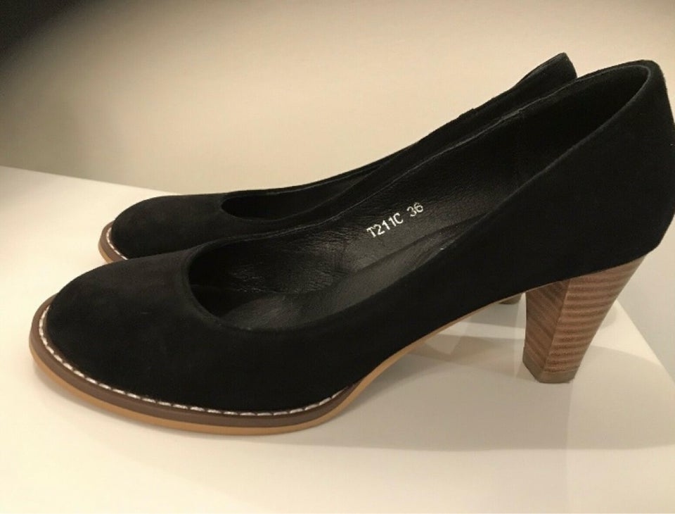 Pumps str 36 Sofie Schnoor