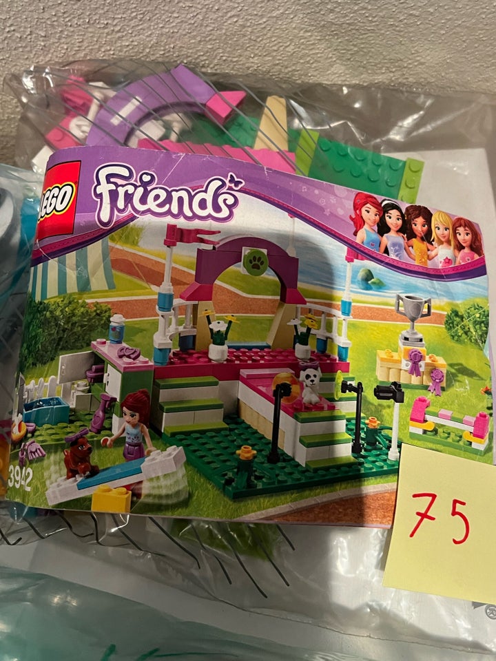 Lego Friends, Udstilling