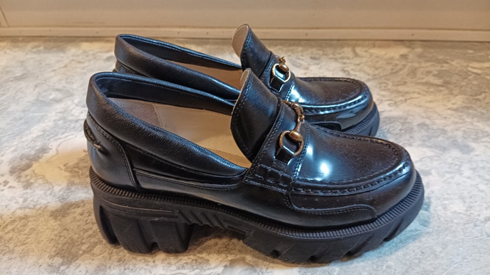 Loafers, HOTIC, str. 38