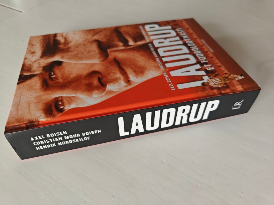 Laudrup - Et fodbolddynasti, Axel