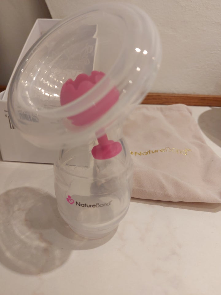 Brystpumpe, Silicone breast pump,