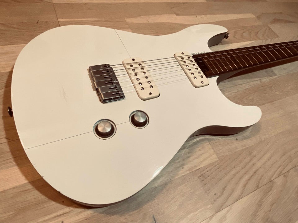 Elguitar, Yamaha RGA x2