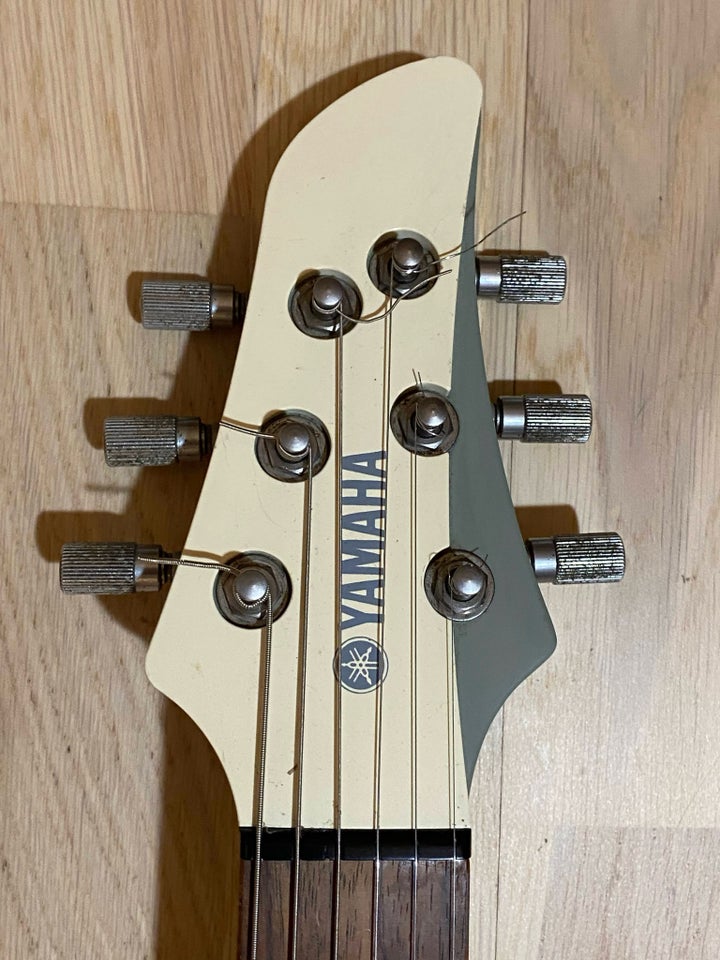 Elguitar, Yamaha RGA x2