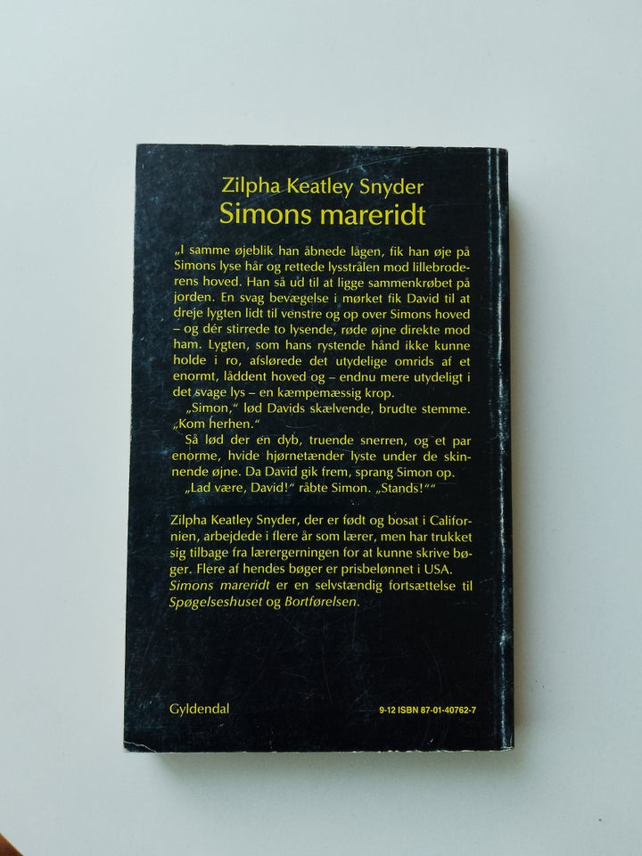 Simons mareridt, Zilpha Keatley