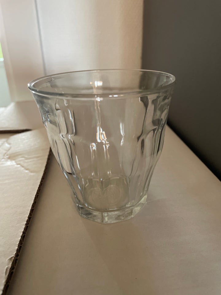 Glas, Vandglas, Pokal