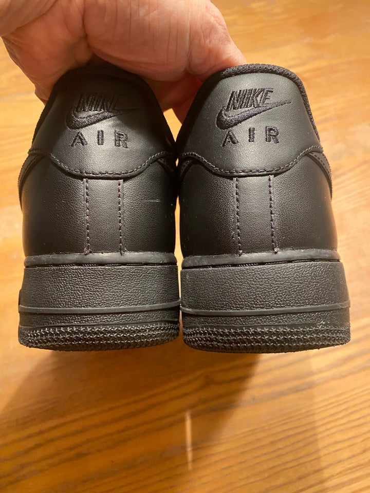 Sneakers, Nike AirForce 1, str. 45