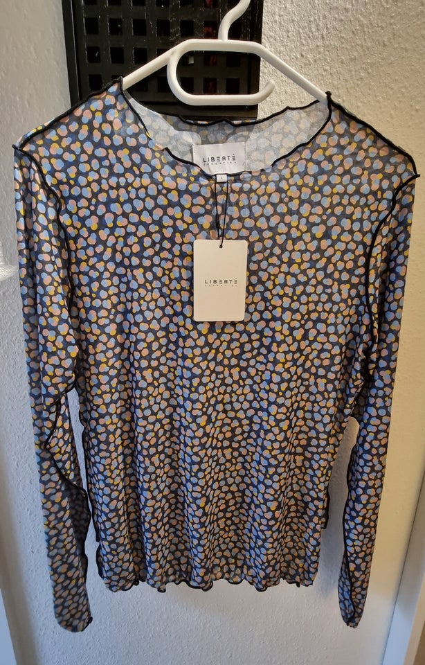 Bluse, Liberté, str. 40