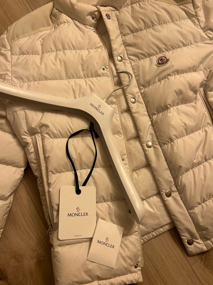 Dynejakke, str. L, Moncler