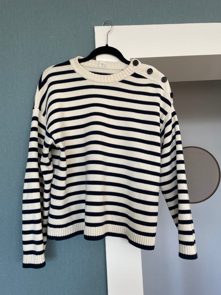 Sweater, ARKET, str. 36