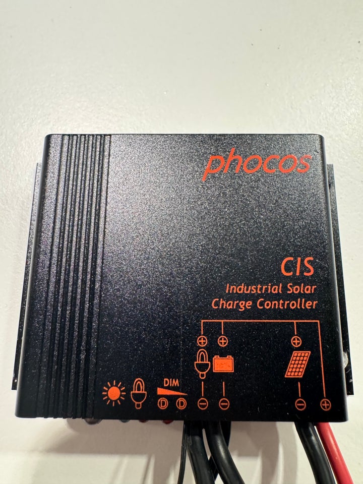 Solceller, Laderegulator Phocos