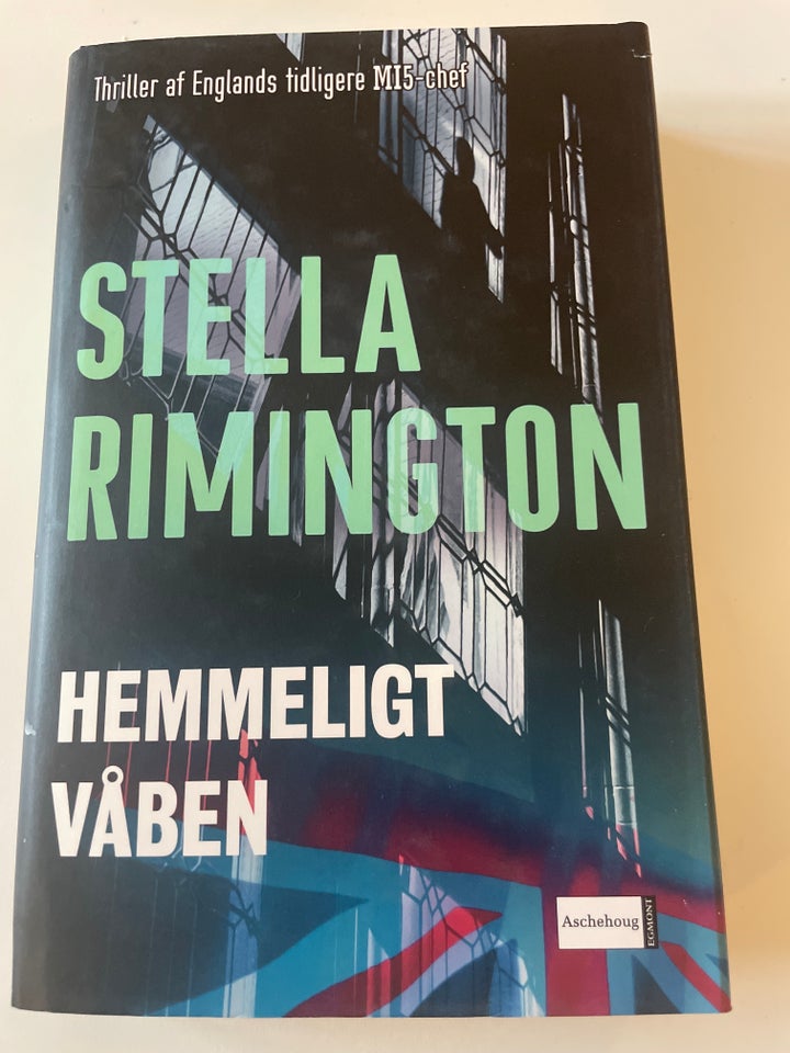 Hemmeligt Våben, Stella