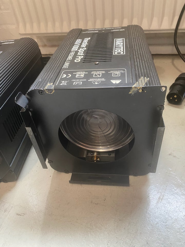 Fresnel, Varytec Spot 650/1000