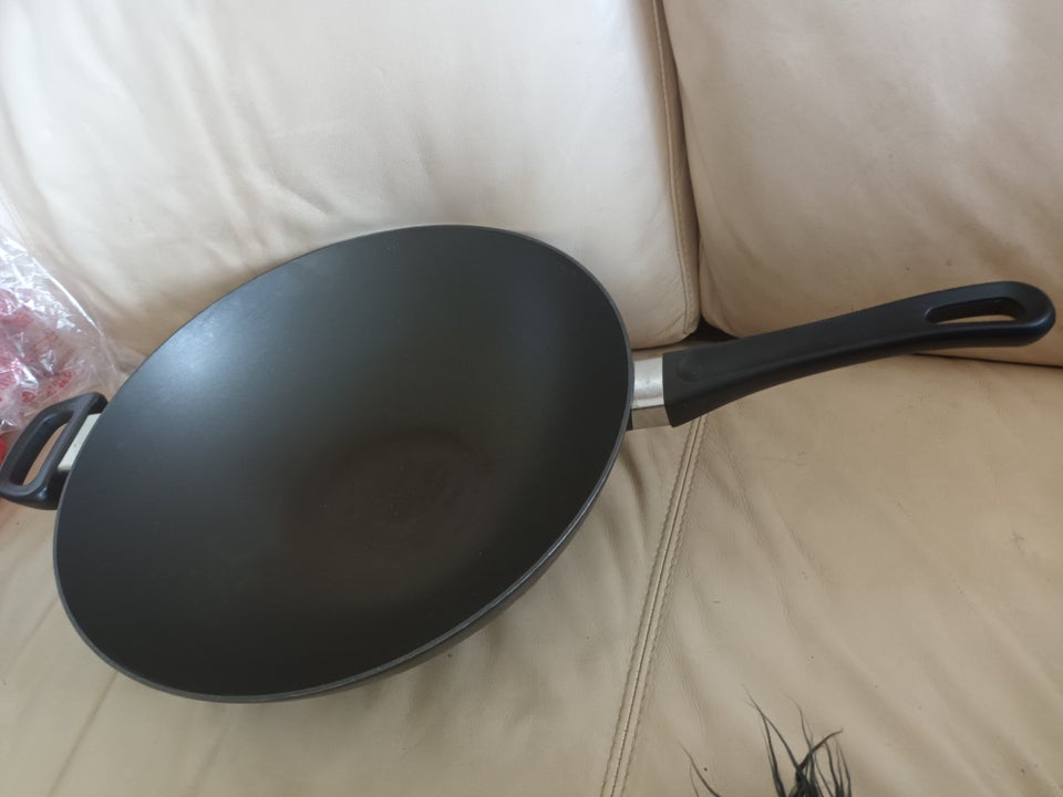 MEGET VELHOLDT WOK, SCANPAN