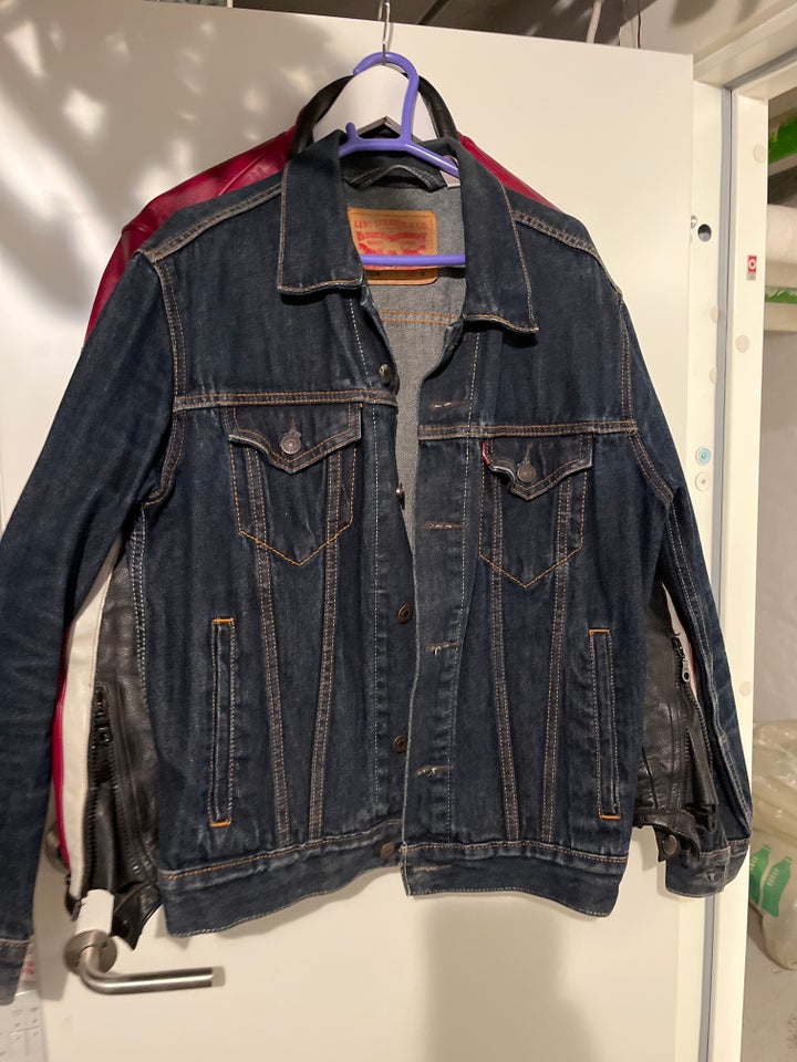 Jakke str 38 Levis